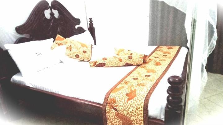 Riverside Resort Hotel Kabale Ngoại thất bức ảnh