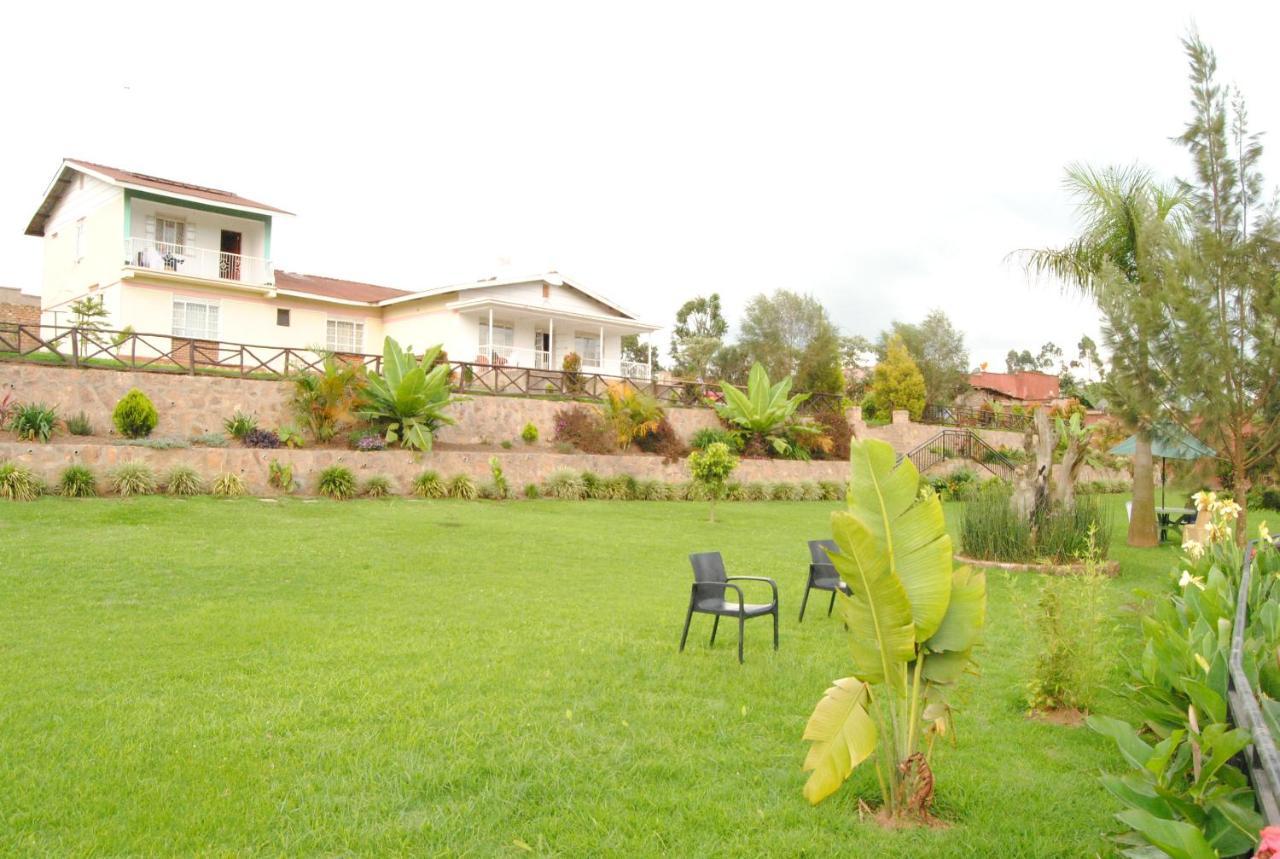 Riverside Resort Hotel Kabale Ngoại thất bức ảnh
