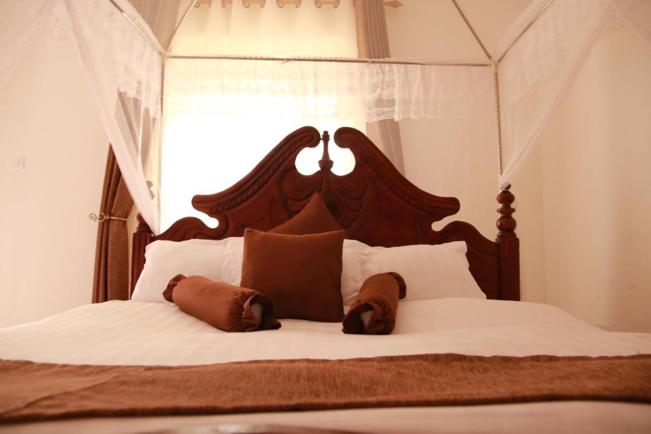 Riverside Resort Hotel Kabale Ngoại thất bức ảnh